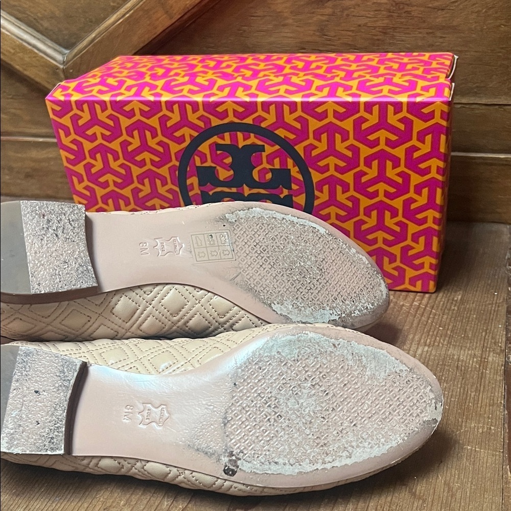 Tory Burch Tan and Black Quilted Bow Flats - Picture 6 of 10